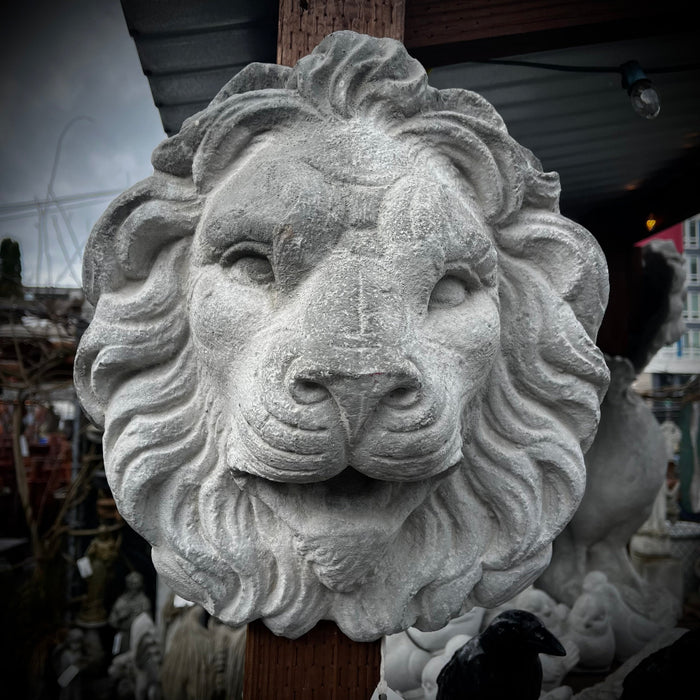 Plumbed Lion Head Statue Wall Hanging